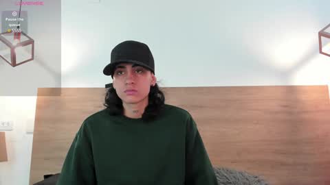 stivenbenet1 online show from 12.18.24