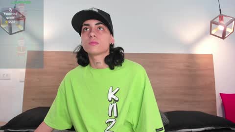 stivenbenet1 online show from 12.28.24