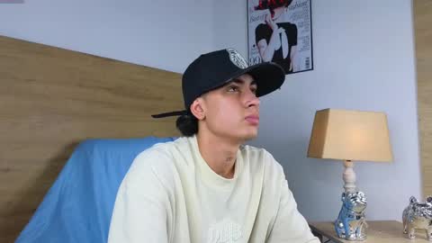 stivenbenet1 online show from 10.20.25