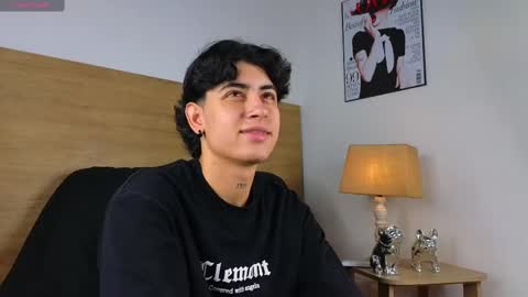 stivenbenet1 online show from 10.21.25