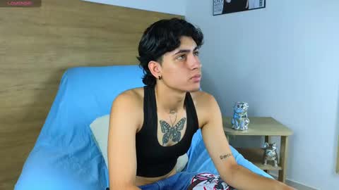 stivenbenet1 online show from 10.30.25