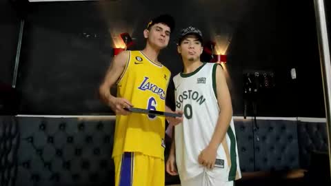 friends online show from 11.23.25