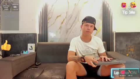 Snapshot of stivendreams chatting on 05.18.26 friends online show from 05.18.26