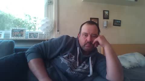 stoned1983 online show from 04.21.26