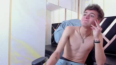 Snapshot of stonne69 chatting on 03.11.25 stonne69 online show from 03.11.25