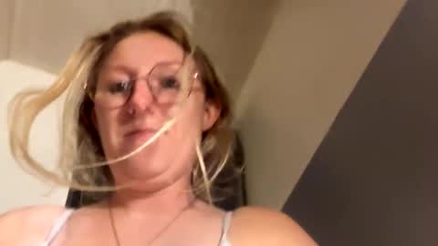 Snapshot of stormyybabe chatting on 07.25.26 Stormyybabe online show from 07.25.26