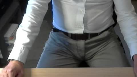 Snapshot of str8_dave chatting on 07.05.26 Dave online show from 07.05.26