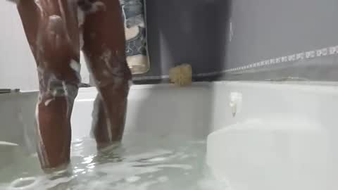 Snapshot of str8_pipe2023 chatting on 10.28.25 str8_pipe2023 online show from 10.28.25