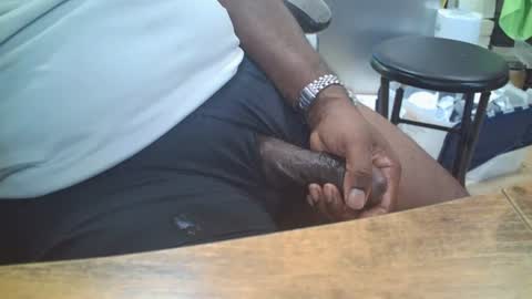 Snapshot of str8blkjaxfl chatting on 07.31.26 NAV online show from 07.31.26