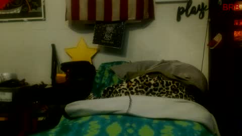 Str8 online show from 02.22.25