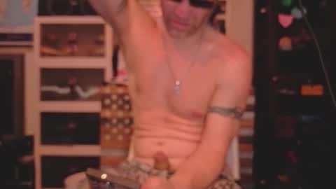 Str8 online show from 11.08.25