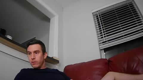 Snapshot of str8stuntcox chatting on 10.27.25 Str8StuntCox online show from 10.27.25