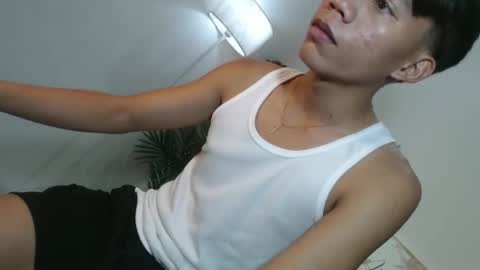 Snapshot of straight_moreno69 chatting on 05.05.26 James online show from 05.05.26