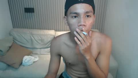 Snapshot of straight_moreno69 chatting on 05.08.26 James online show from 05.08.26