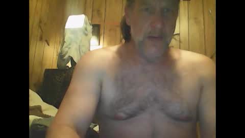 Snapshot of straightmaletouse chatting on 04.21.26 straightmaletouse online show from 04.21.26