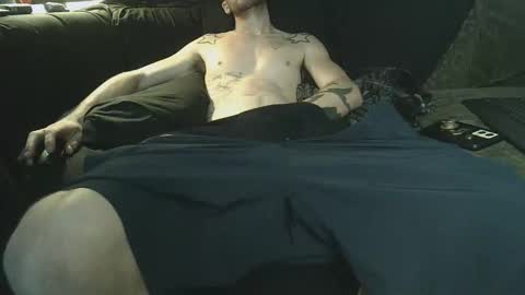 straitpipermann22 online show from 10.26.25