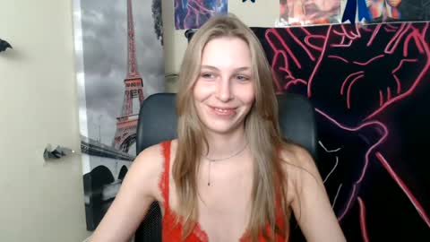 Snapshot of stranger_giirl chatting on 06.18.26 Amalia online show from 06.18.26
