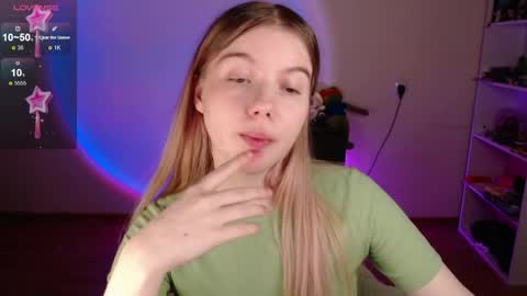 Juli online show from 04.11.26