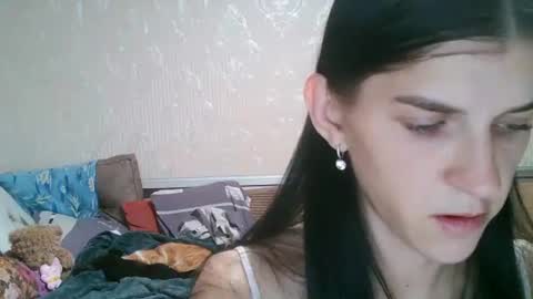 Strawberry Storm online show from 09.15.25