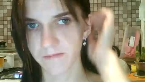 Strawberry Storm online show from 10.22.25