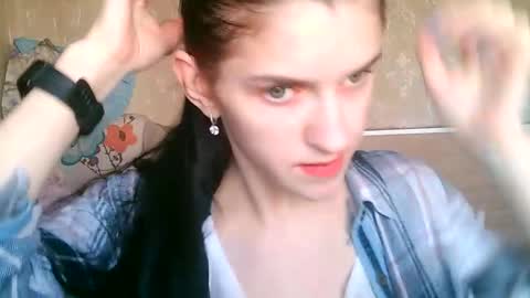 Strawberry Storm online show from 04.05.26