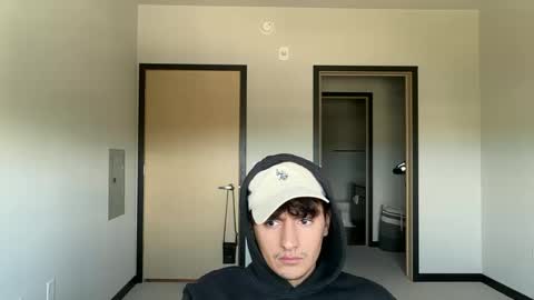 Snapshot of strawberryboy69 chatting on 10.14.25 sexmenyoutnng online show from 10.14.25