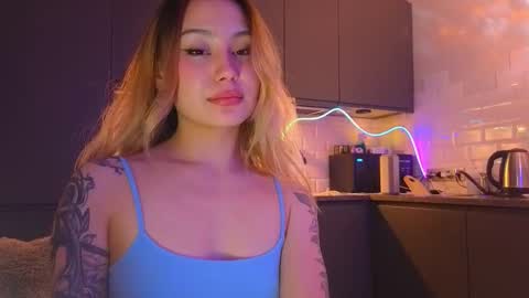 Snapshot of strawberrypie99 chatting on 02.21.26 Tati and Lola online show from 02.21.26