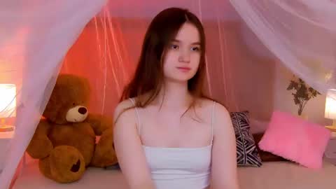 Snapshot of strawbunnybite chatting on 07.10.26 Bunny online show from 07.10.26