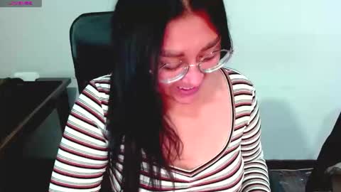 strawlux online show from 02.21.26