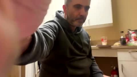 Snapshot of strictdaddy13 chatting on 09.13.25 strictdaddy13 online show from 09.13.25