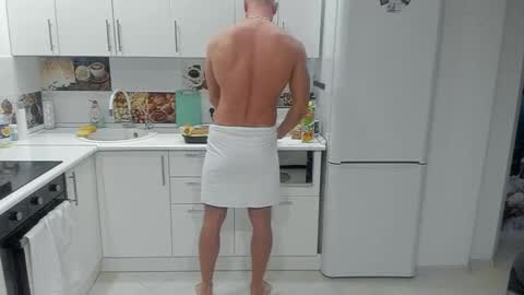 Strong Arni online show from 02.27.25