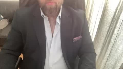 strong_dickinson_ online show from 11.19.25