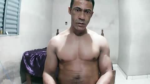 Snapshot of strongdaddyfantastic chatting on 04.28.26 strongdaddyfantastic online show from 04.28.26