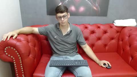 stuart_white online show from 09.26.25
