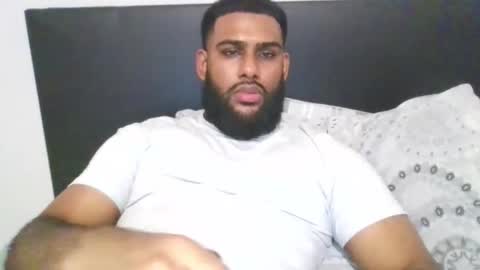 stuckinthe222 online show from 11.04.25