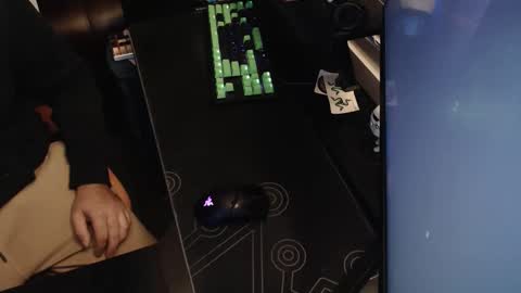 Snapshot of stud69861714 chatting on 10.19.25 stud69861714 online show from 10.19.25