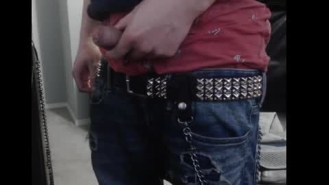 Snapshot of studbeltbro chatting on 01.08.26 studbeltbro online show from 01.08.26