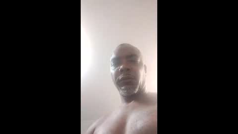 Snapshot of studd77637299 chatting on 03.01.25 studd77637299 online show from 03.01.25