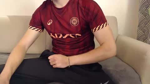 Snapshot of studfromparis chatting on 04.21.26 Stud From Paris online show from 04.21.26