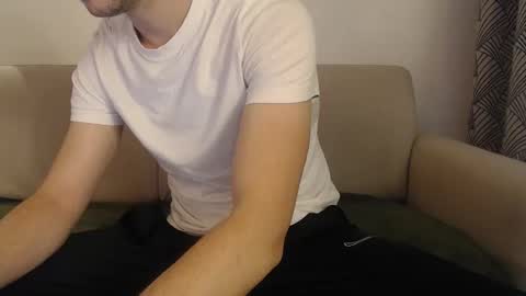 Snapshot of studfromparis chatting on 05.17.26 Stud From Paris online show from 05.17.26