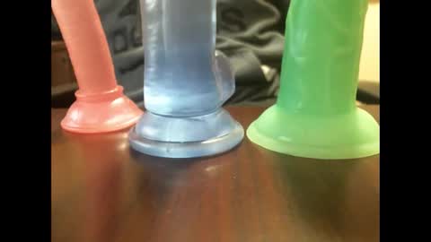 Snapshot of studinto chatting on 03.04.25 BadBrad online show from 03.04.25