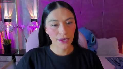 Snapshot of stusha chatting on 06.21.26 Stusha online show from 06.21.26