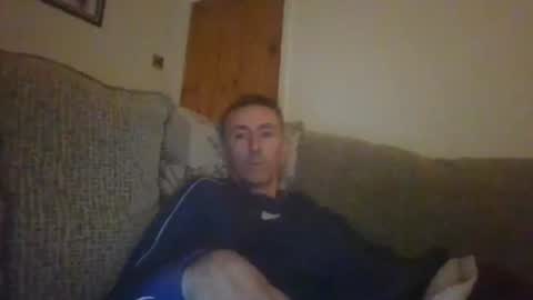 stuuuey73 online show from 10.14.25