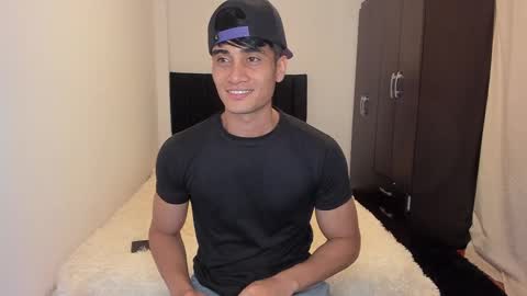 Snapshot of stylish_men chatting on 10.03.25 stylish men online show from 10.03.25