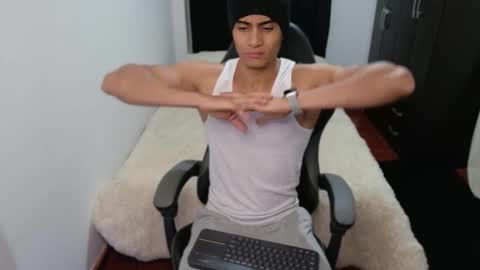 Snapshot of stylish_men chatting on 10.19.25 stylish men online show from 10.19.25