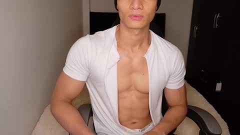 Snapshot of stylish_men chatting on 10.23.25 stylish men online show from 10.23.25