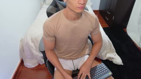 Snapshot of stylish_men chatting on 10.27.25 stylish men online show from 10.27.25