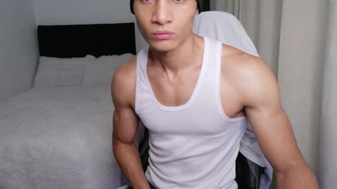 stylish man online show from 04.10.26