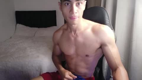 stylish man online show from 04.15.26