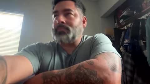 Snapshot of suavecito67 chatting on 03.17.26 suavecito67 online show from 03.17.26